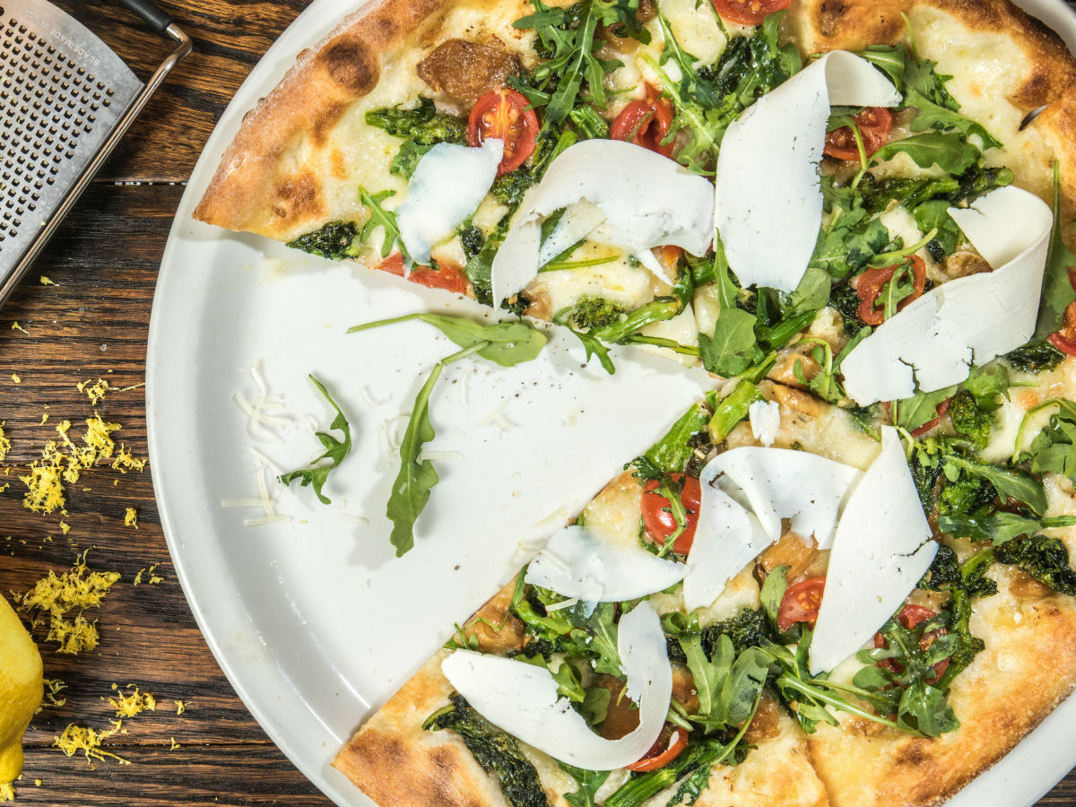 Tasty Arugula Pizza