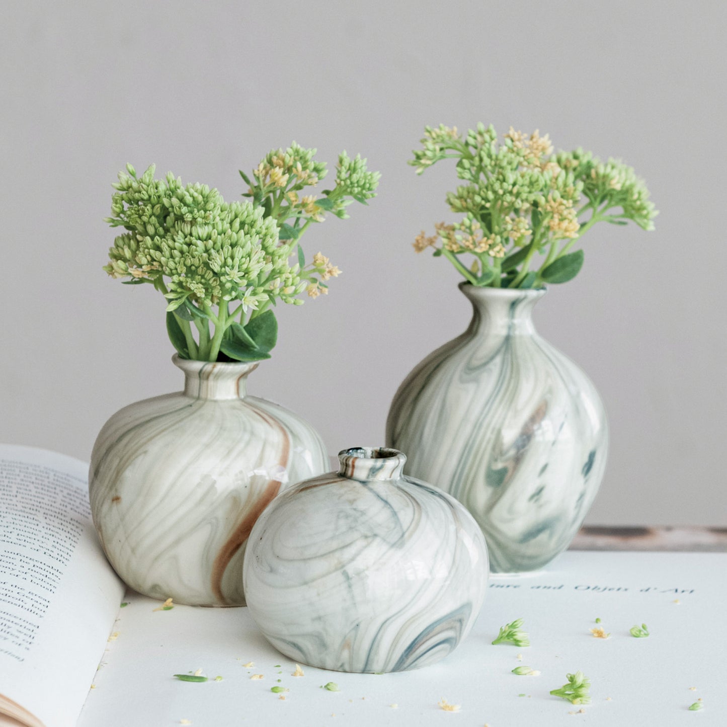 Green Stoneware Vases with Marbled Designs (Set of 3 Sizes)